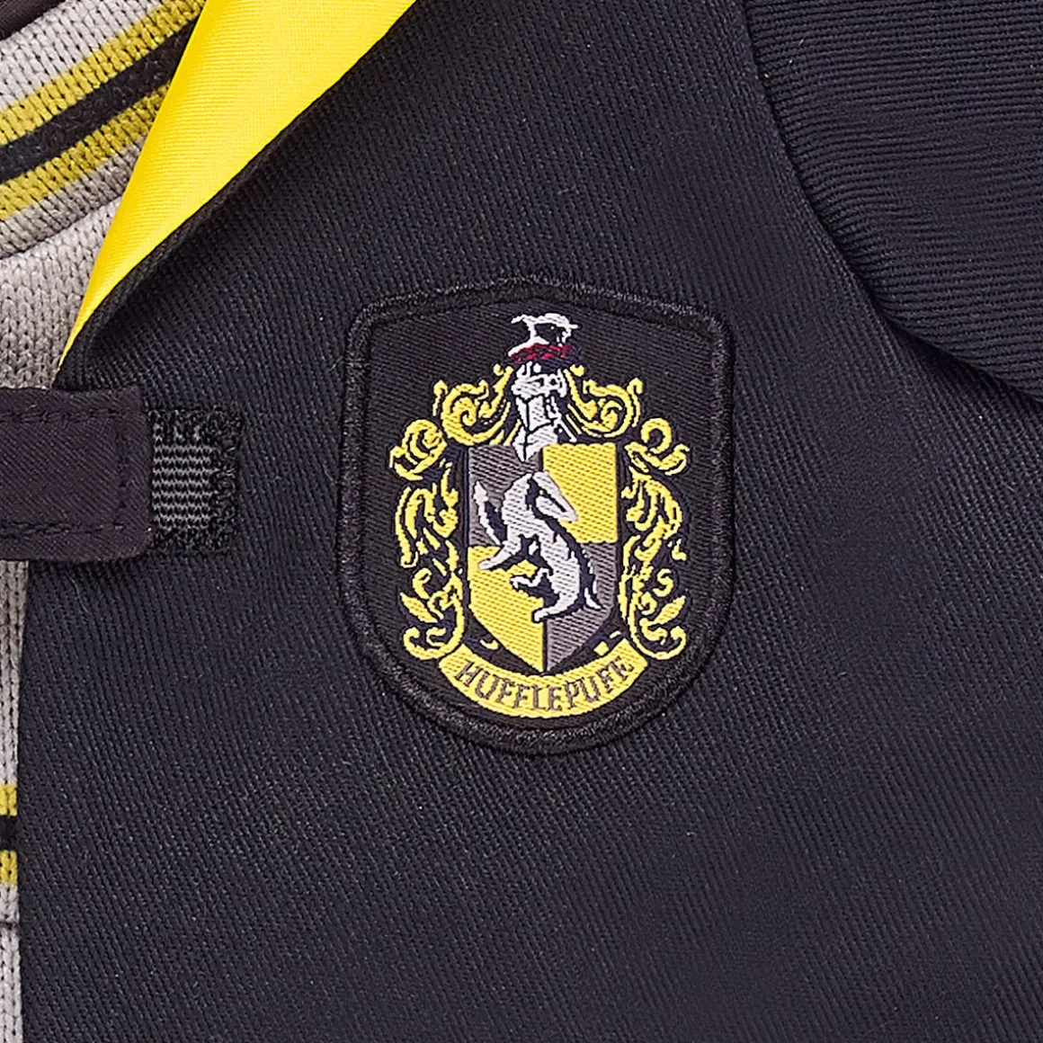 HARRY POTTER™ HUFFLEPUFF™ House Robe
